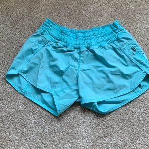 Lululemon tracker shorts